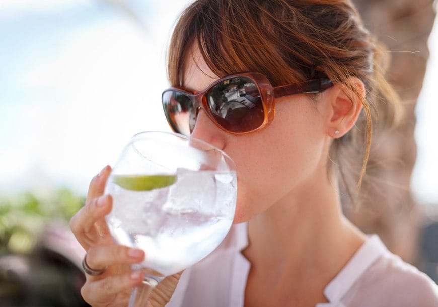 calorie conscious gin tonic drinker